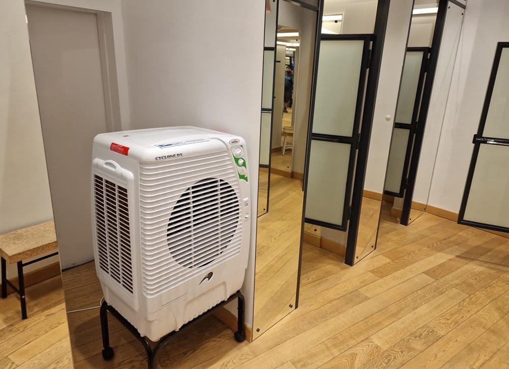 Erster Auftrag für unseren Depot in Zürich: Vermietung von Verdunstungskühlern für ein Geschäft.